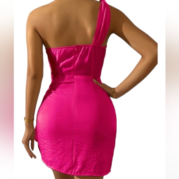 SHEIN HOT PINK ONE SHOULDER SIDE WRAP DRESS NIP/NWT - Picture 4 of 7